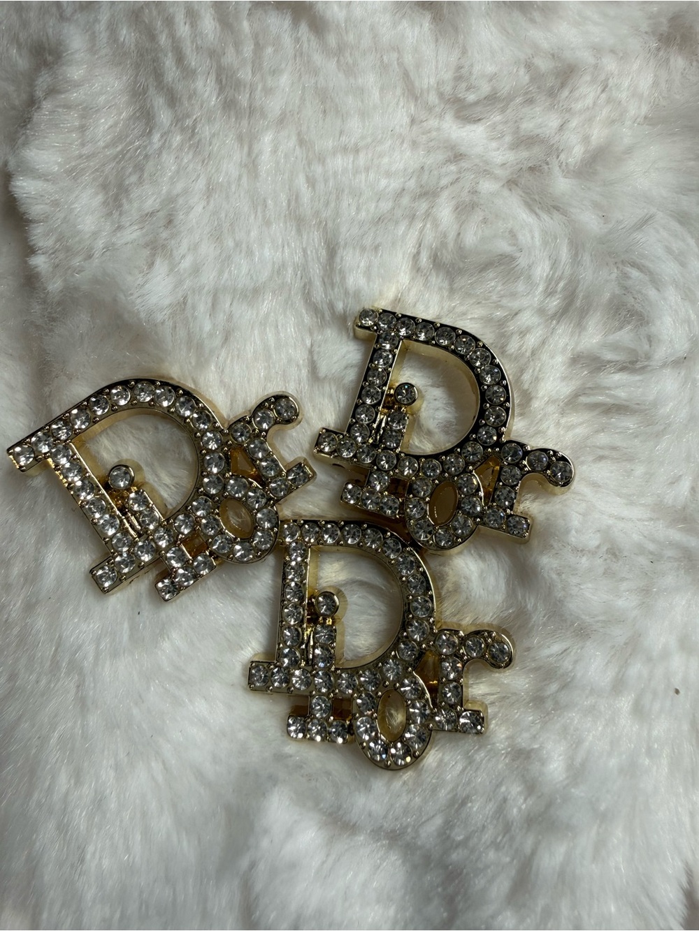 Statement Charm With Rhinestones- Gold Tone - Picture 4 of 4